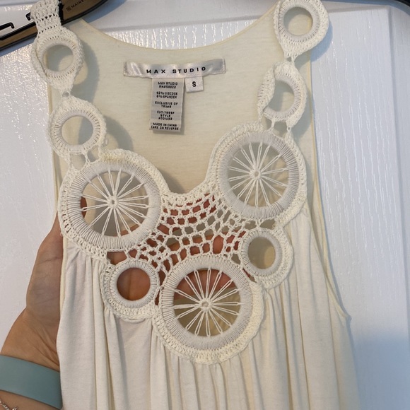Y2K Max Studio crochet cut out swing tank tunic. S - Picture 3 of 9